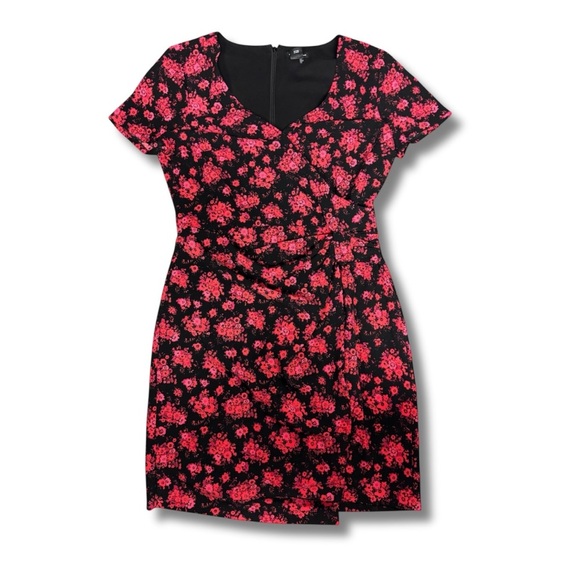 CLUB MONACO - Women’s Black & Red Esquinah Floral Wrap-Style Mini Dress, Size 10 - Picture 4 of 9
